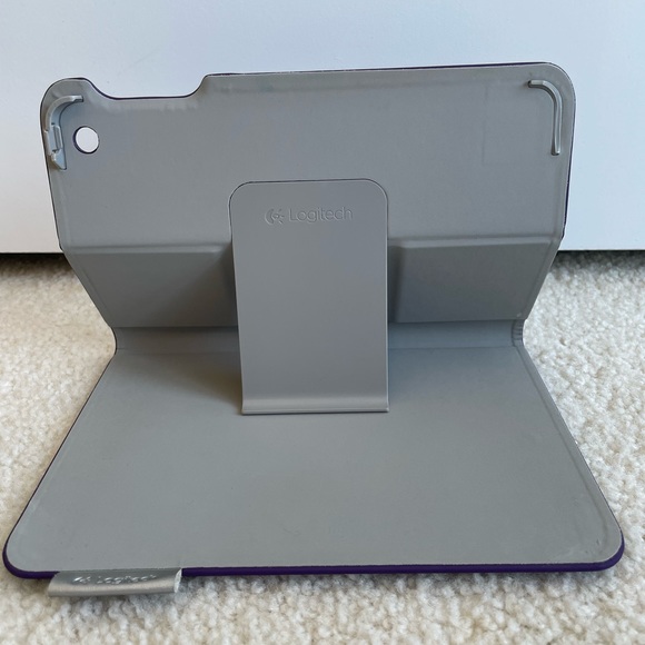 iPad Mini Purple Logitech Case - Picture 3 of 3